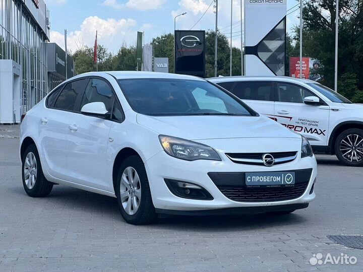 Opel Astra 1.6 AT, 2014, 122 100 км