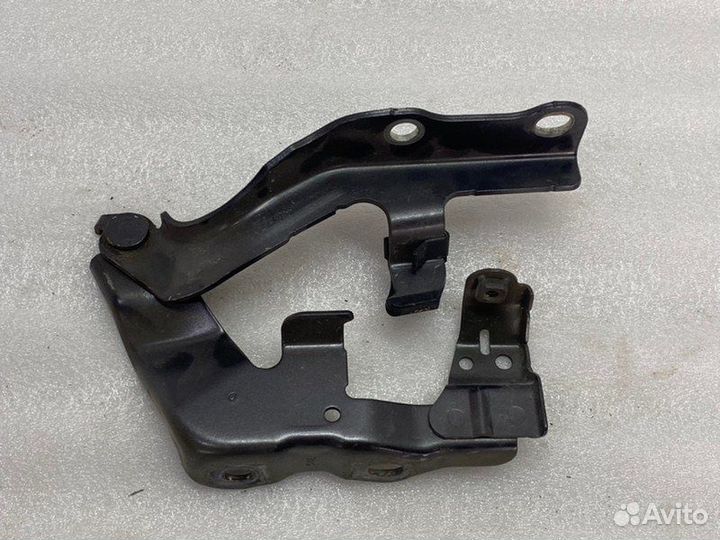 Петля капота передняя левая Toyota Camry V50/V55