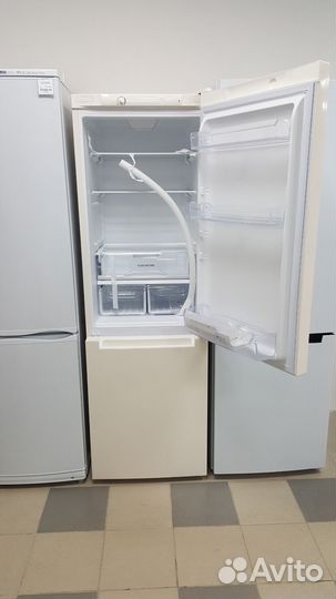 Холодильник Indesit новый