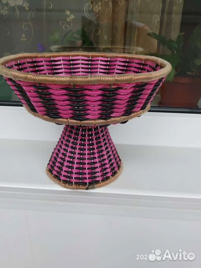 Ваза для фруктов и конфет плетёная (винтаж)