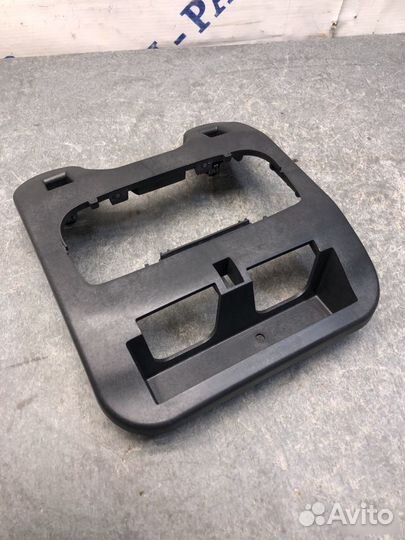 Кронштейн плафона Renault Kaptur