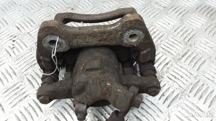 Суппорт задний левый Land Rover Range Rover Sport