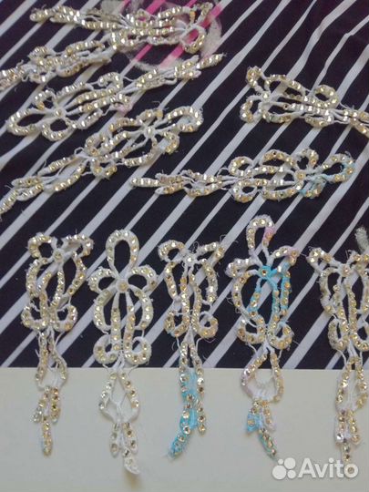 Стразы на аппликациях