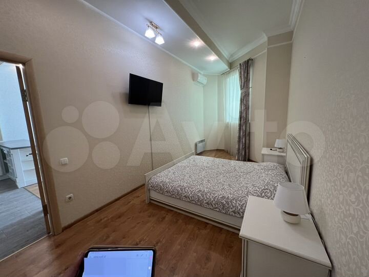 2-к. квартира, 65 м², 3/10 эт.