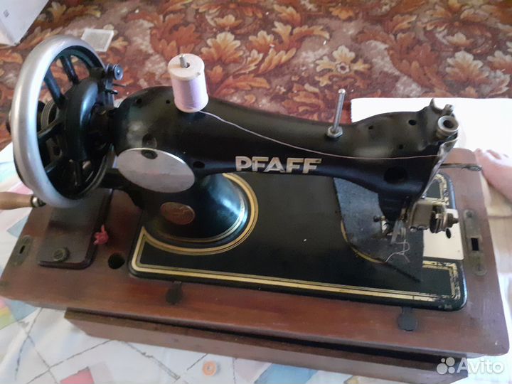 Швейная машинка pfaff