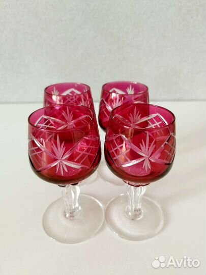 Немецкие красные хрустальные фужеры