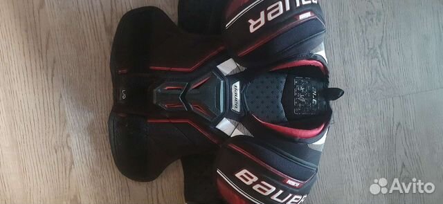 Нагрудник хоккейный bauer