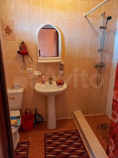 Комната 25 м² в 1-к., 1/2 эт.