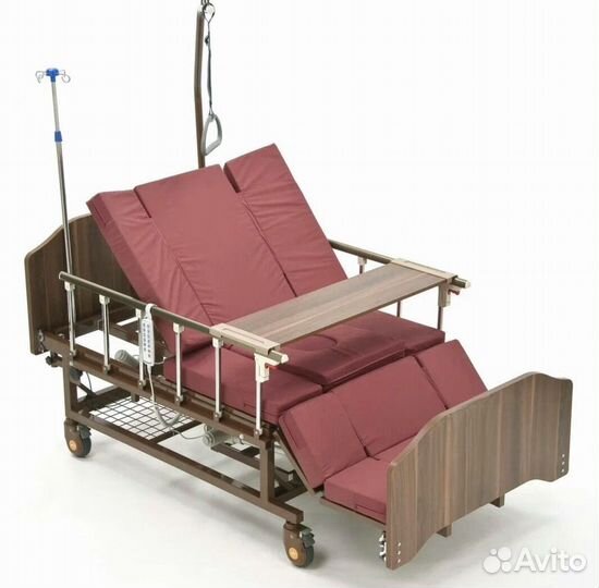 Медицинская кровать для ухода за больными