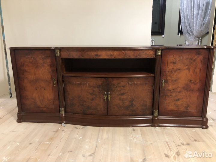 Тумба под телевизор