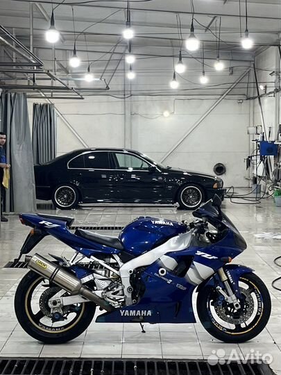 Yamaha R1
