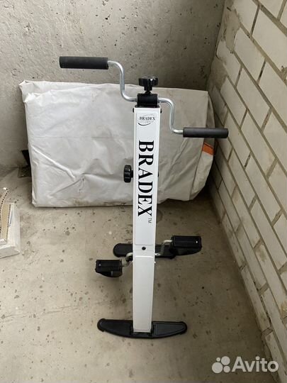 Тренажер для гиперэкстензии