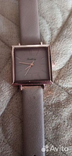 Часы женские