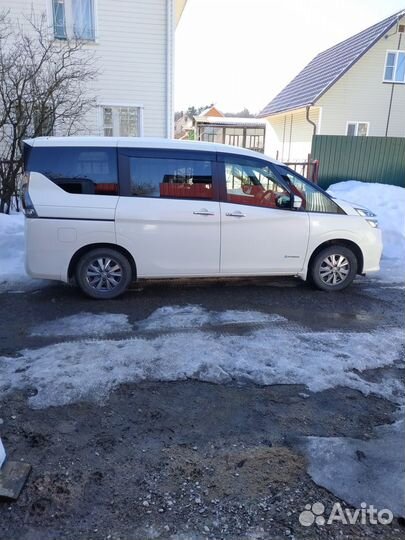 Nissan Serena 2.0 CVT, 2018, 120 000 км