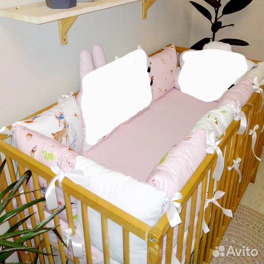 Бортики подушечки в кроватку новые