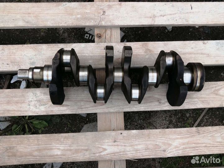 Коленвал на mitsubishi lancer 9 4g13