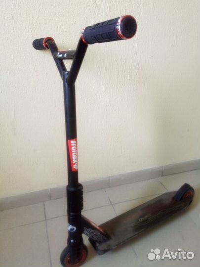 Трюковой самокат