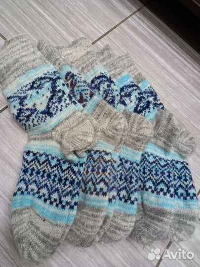 Носки взрослые и детские носочки и варежки