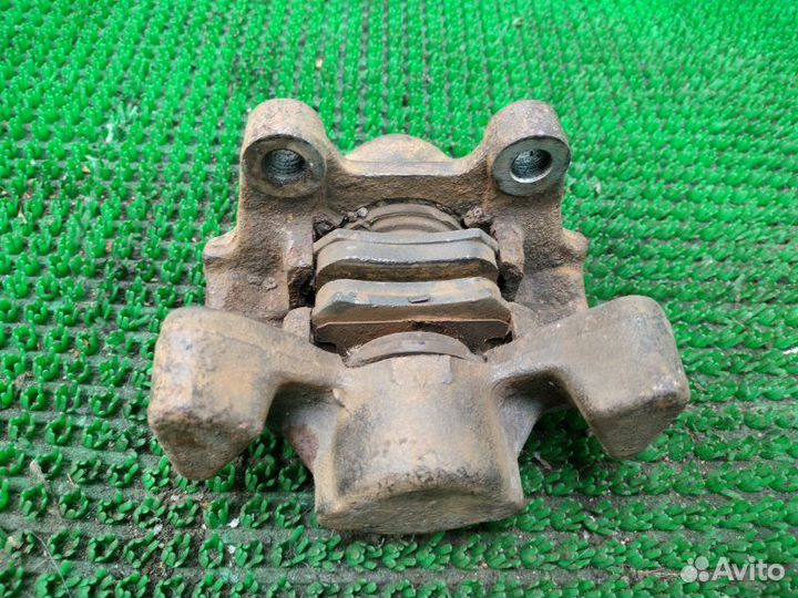 Суппорт задний левый Opel Omega B X20XEV 1998