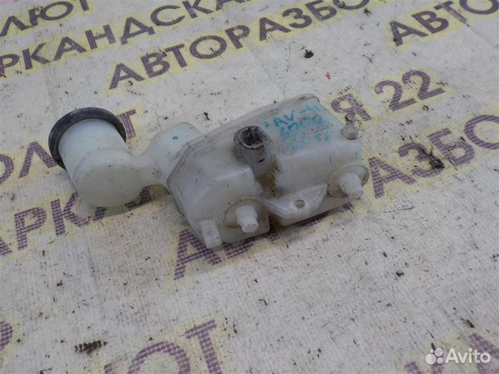 Бачок главного тормозного цилиндра Toyota RAV4 (X