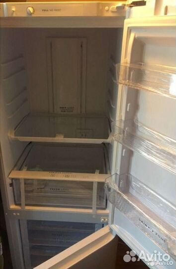 Продаётся холодильник Бирюса 320NF