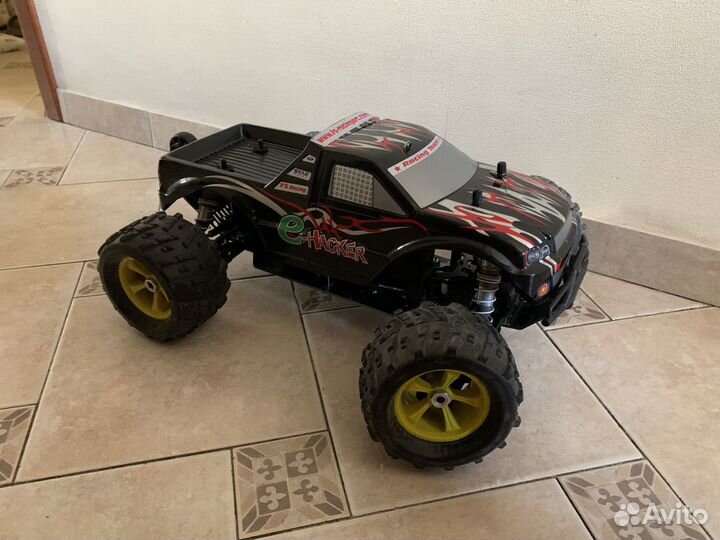 Радиоуправляемая модель FS-Racing E-Hacker 4WD 1:8