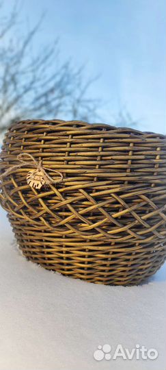 Кашпо из искусственного ротанга