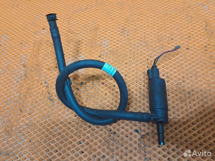 Насос омывателя фар Audi Q7 4L BHK 2009