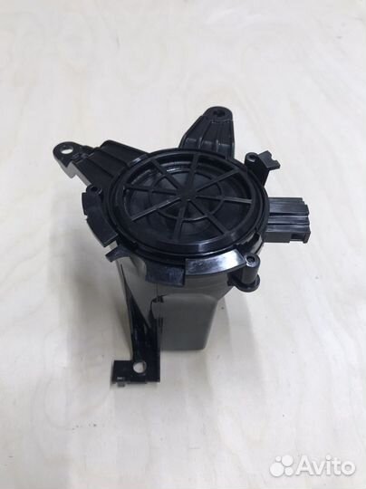 Динамик Глонасс Passat B8