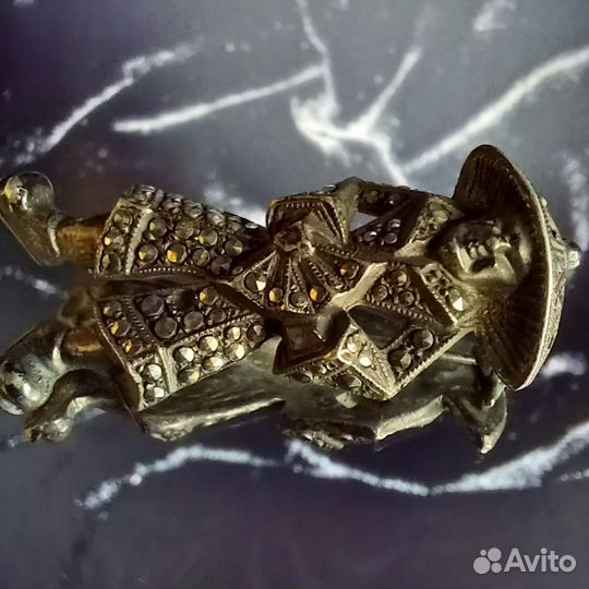 Брошь серебро антиквариат 