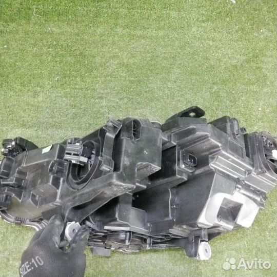 Фара правая бмв 8 G14/G15/G16 (2018-2022)