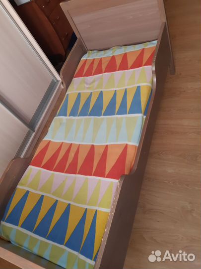 Детская кровать IKEA с матрасом
