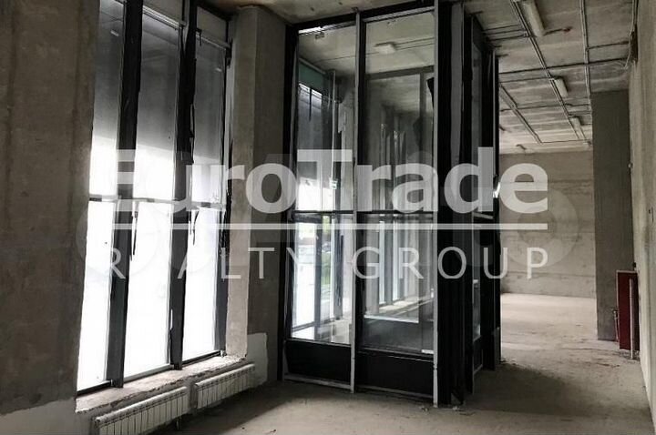 Сдам торговое помещение, 162 м²