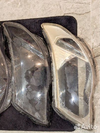Корпус и стекло левой фары Forester SH