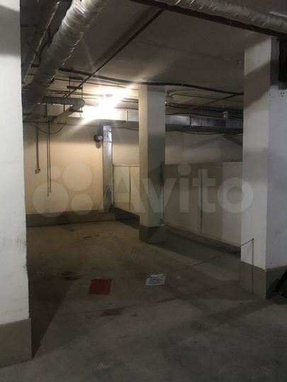 Машиноместо, 18 м²