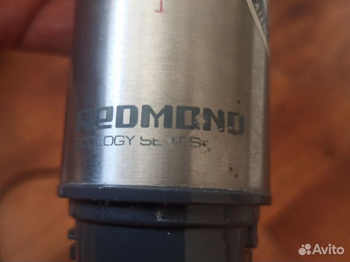 Блендер Redmond RHB 2966