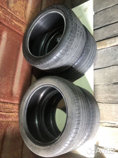 Michelin Pilot Super Sport 255/45 R19 и 285/40 R19