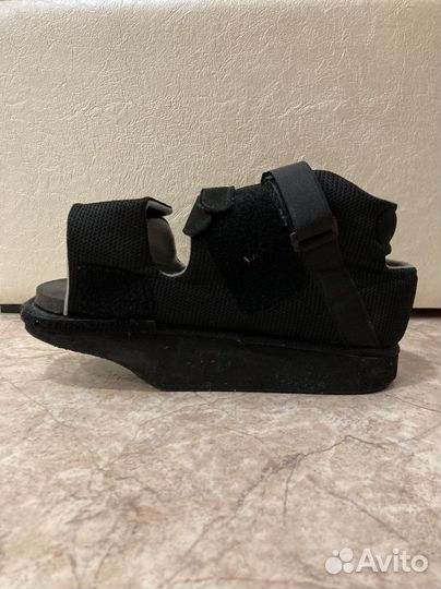 Ботинок барука послеоперационный