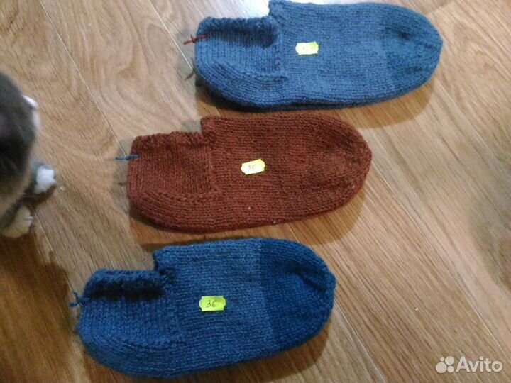 Вязаные носки и следы на Казачьем