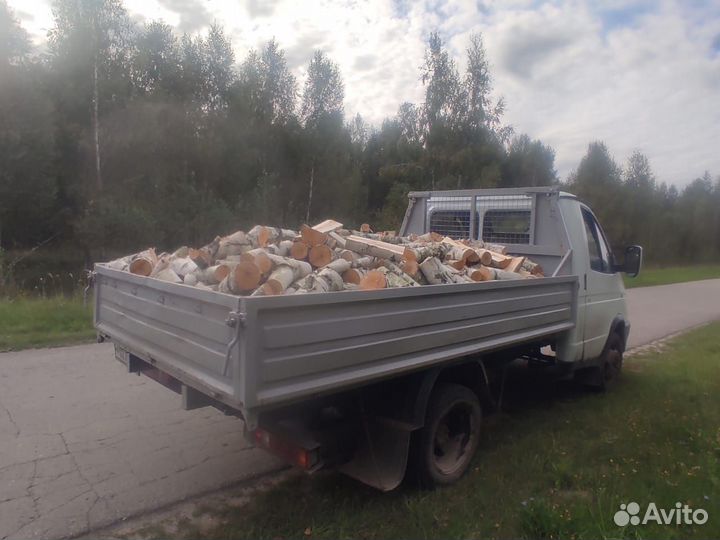 Дрова колотые и в пеньках