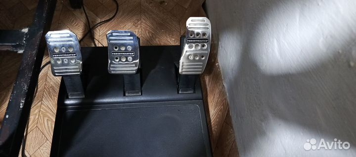 Игровой руль Thrustmaster TMX