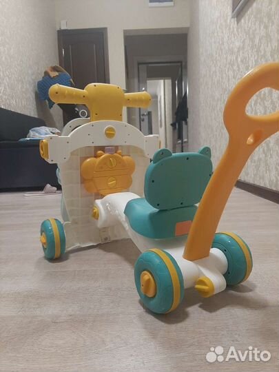 Развивающие игрушки, толокар, ходилка для малыша