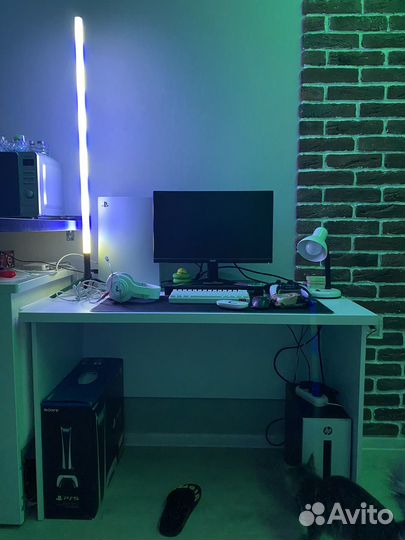 Столик компьютерный