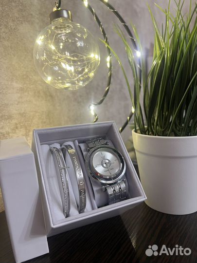 Часы наручные женские pandora