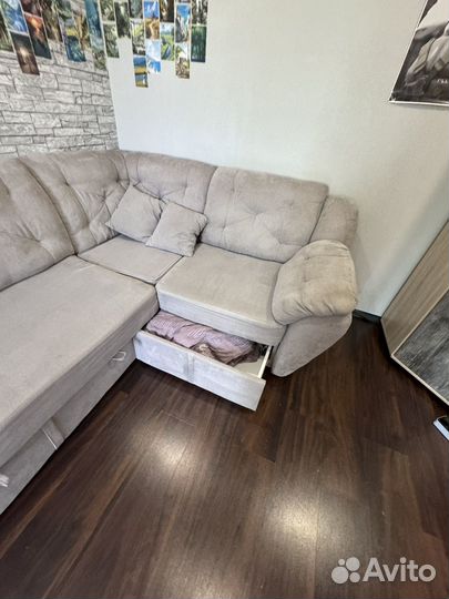 Диван угловой