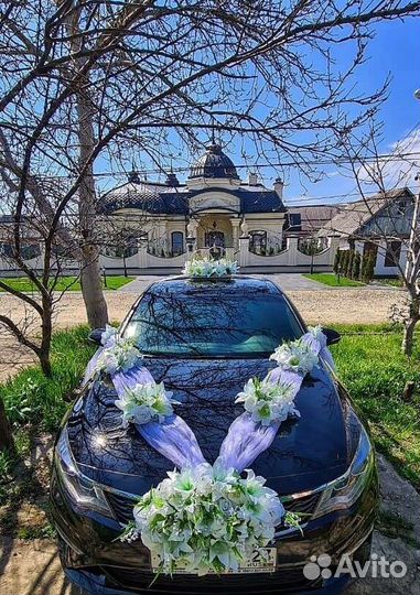 Свадебные украшения на машину