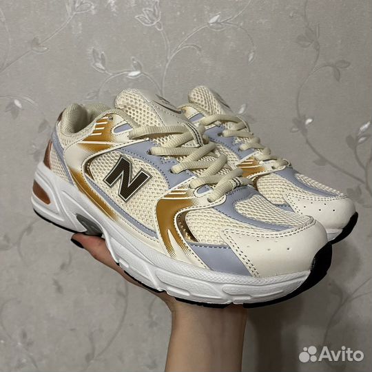 New Balance 503 Gold