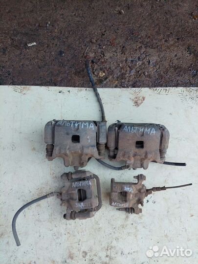 Суппорт на nissan altima
