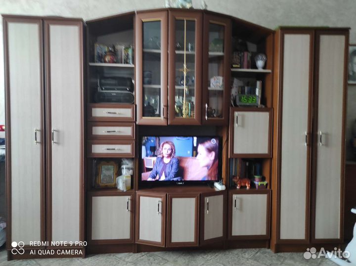 Стенка в гостиную бу