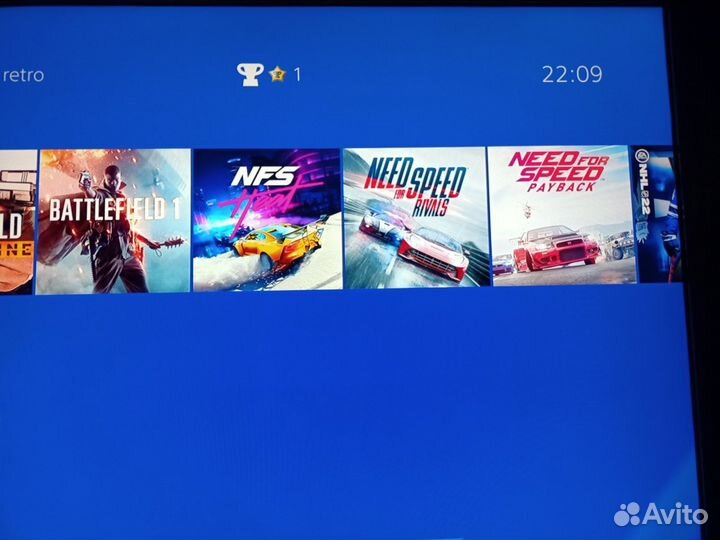 Sony PS4 slim. 150 игр, два геймпада